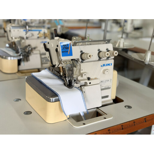 Masina de surfilat cu 3 fire JUKI MO-3704