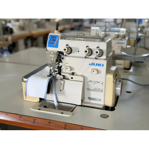Masina de surfilat cu 3 fire JUKI MO-3704
