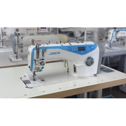 Oferta !! Masina pentru cusut liniar cu un ac Jack A4, automata