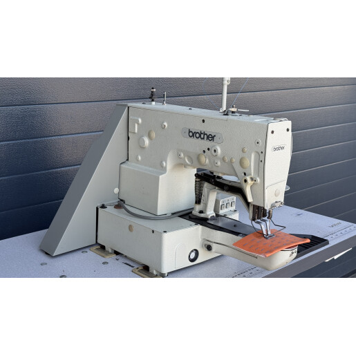 Masina electronica de cusut cheita Brother LK3-430E