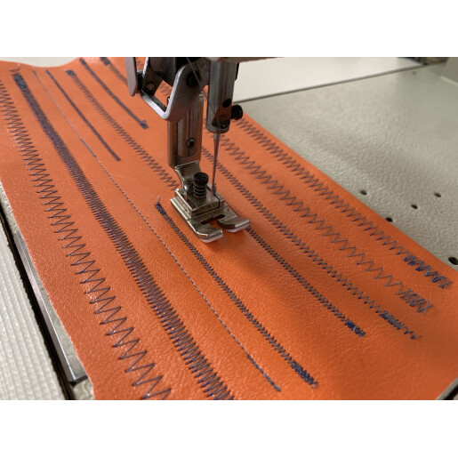 Masina de zigzag electronica Typical GT655D