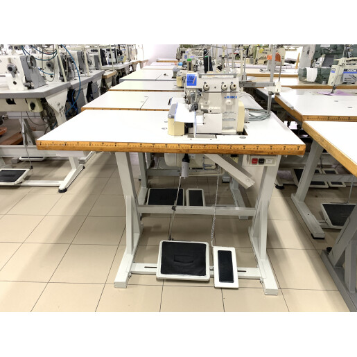 Masina de surfilat cu 3 fire JUKI MO-3704