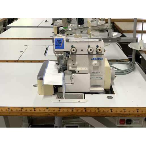 Masina de surfilat cu 3 fire JUKI MO-3704