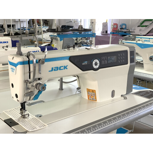 Masina de cusut liniar JACK A5E si stand cu roti