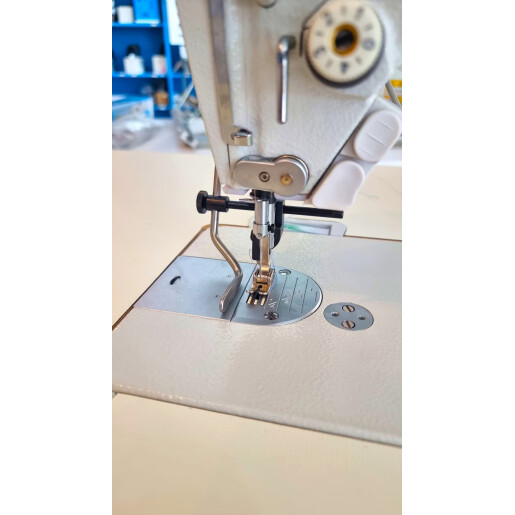 Set ghidaj dreapta-stanga, reglabil, pentru masinile de cusut liniare industriale 