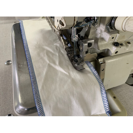 Masina de surfilat 2 ace, 4 fire Juki MO-3314