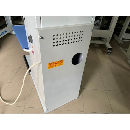 Masa de calcat aspiranta Battistella la 220V