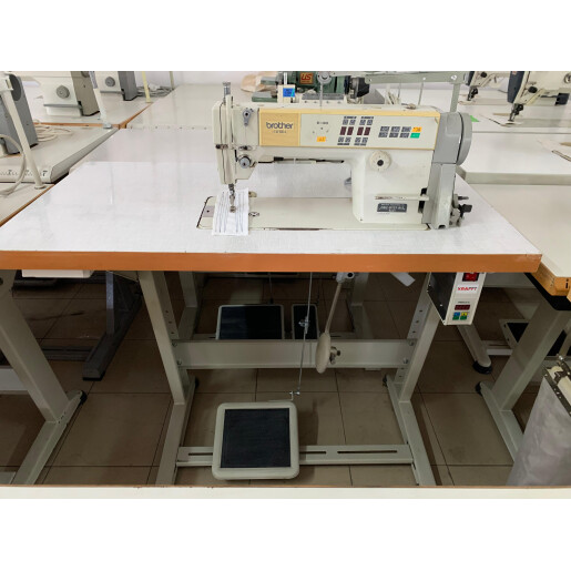 Oferta!! Masina de cusut liniar cu un ac Brother DB2-B737