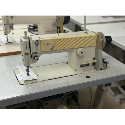 Masina de cusut liniar marca Brother Exedra, 220V !!!
