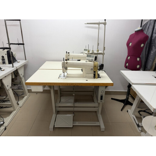 Masina de cusut liniara Global /Juki automata pentru materiale de grosime medie