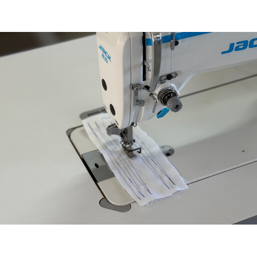 Masina de cusut liniar cu un ac Jack F6