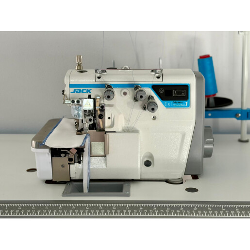 Masina de surfilat cu 1 ac si 3 fire Jack E5-3