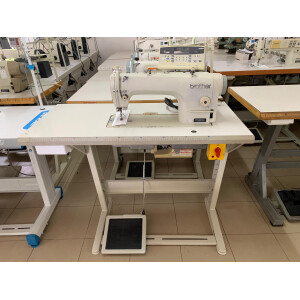 Masina de cusut cu functii automate Brother S-7200A-453