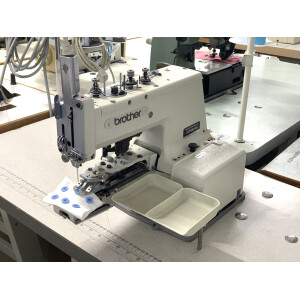 Masina de cusut nasturi BROTHER CB3-B917