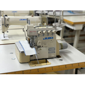 Masina de surfilat cu 2 ace si 4 fire Juki 6714